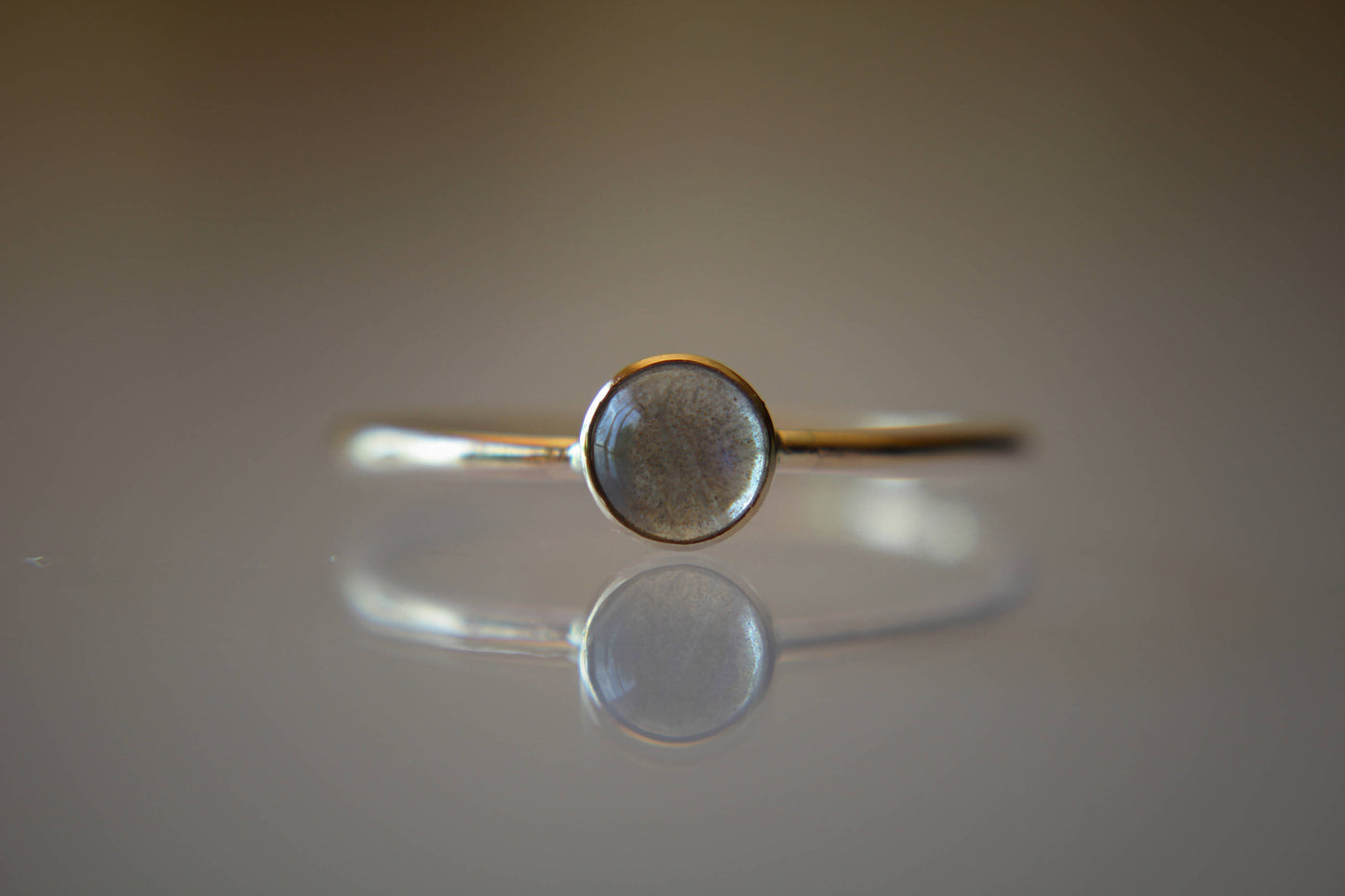 Labradorite Ring, Gold Labradorite Ring, Simple Minimalist Ring, Natural Gemstone, Gemstone Stacking Ring, Labradorite Jewelry, Simple Band
