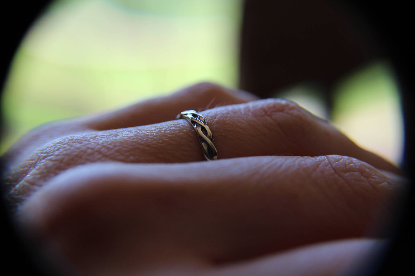 Sterling Silver Infinity Band, Celtic Knotwork Ring, Silver Helix Band, Simple Wedding Band, Gift For Her, Stacking Ring, Pattern Band, Knot