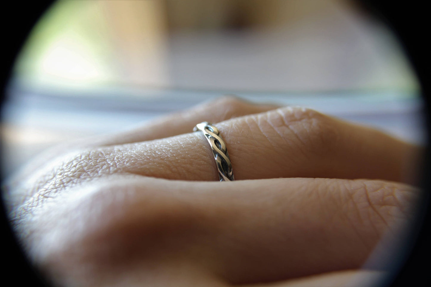 Sterling Silver Infinity Band, Celtic Knotwork Ring, Silver Helix Band, Simple Wedding Band, Gift For Her, Stacking Ring, Pattern Band, Knot