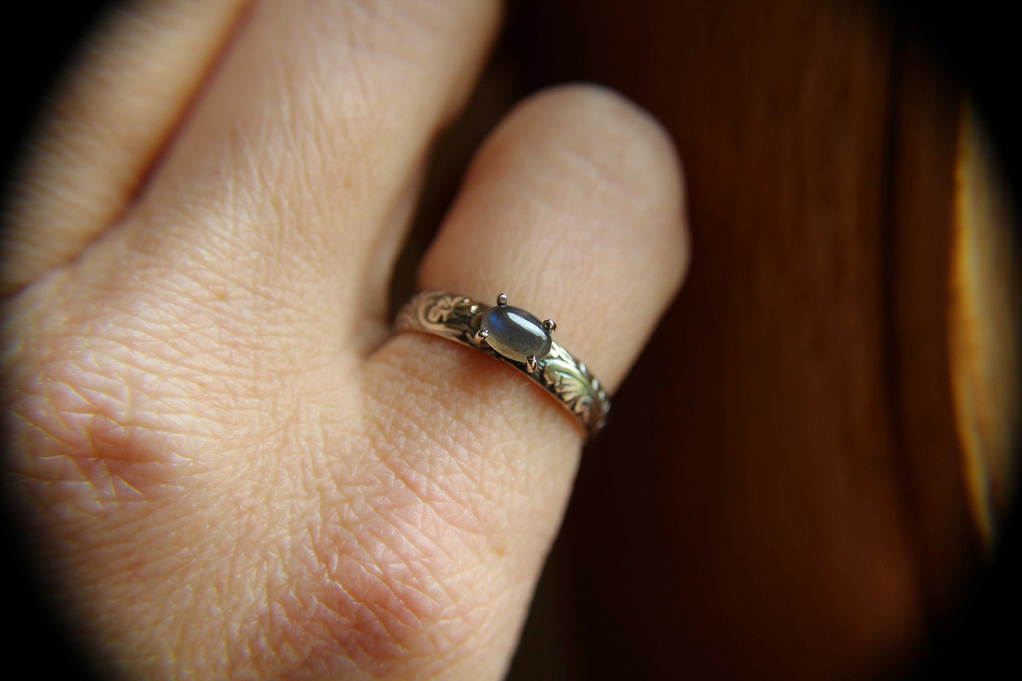 Labradorite Ring, Natural Labradorite Ring, Floral Labradorite Ring, Boho Ring, Stacking Ring, Floral Band, Boho Ring, Natural, Gift