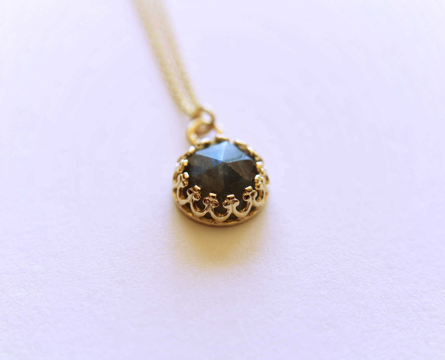 Gold Labradorite Necklace, Labradorite Necklace, Simple Labradorite Pendant, Natural Gemstone, Labradorite Jewelry, Rose Cut Labradorite