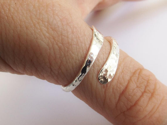 Bypass Thumb Ring,Hammered Thumb Ring,Textured Thumb Ring,Wrap Around Ring,Statement Ring,Bypass Ring,Sterling Silver Jewellery, Modern Ring