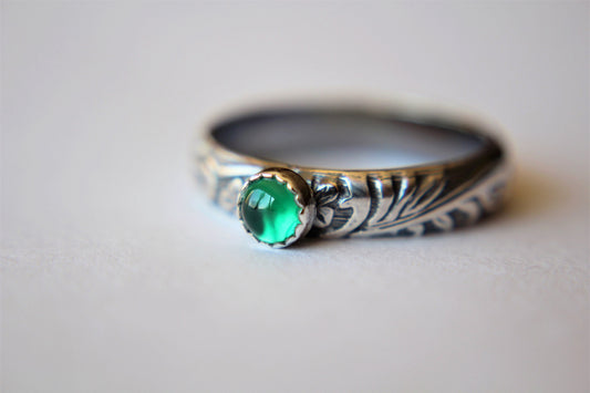 Emerald Ring, Floral Emerald Ring, May Birthstone Ring, Boho Ring, Stacking Ring, Floral Band, Green Stone, Boho Ring, Wide Band, Gift