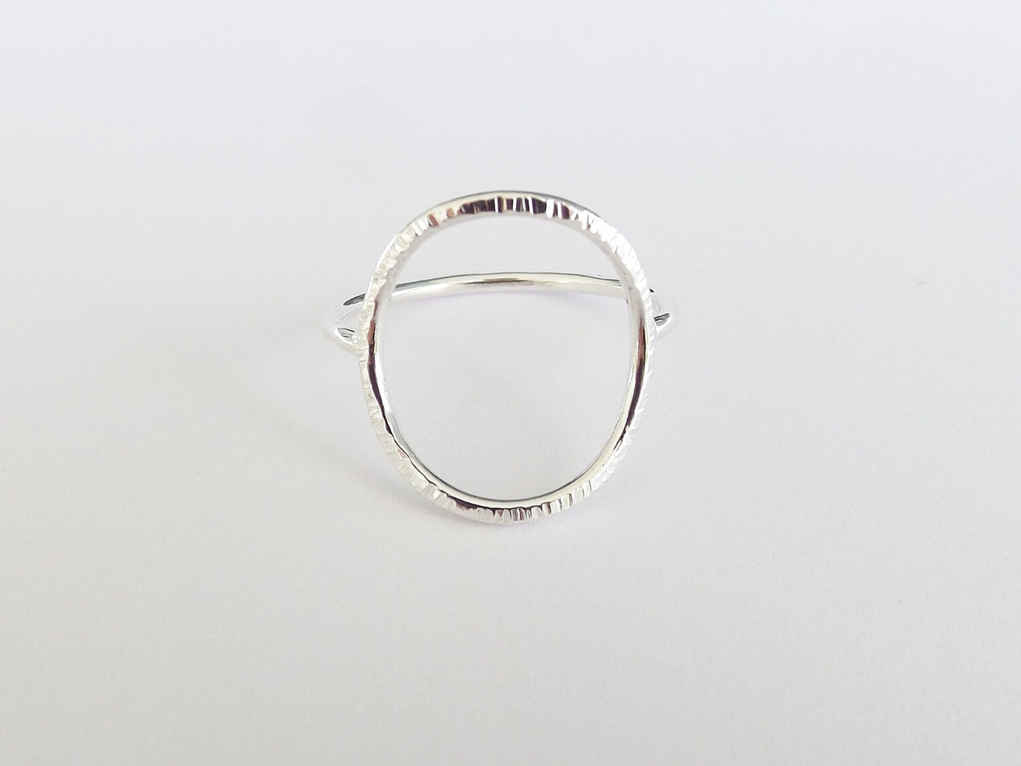 Large Circle Ring,Stacking Rings,Eternity Rings,Silver/Gold Circle Rings,Simple Modern Rings,Karma Circle Ring,Minimalist Jewelry,Karma Ring